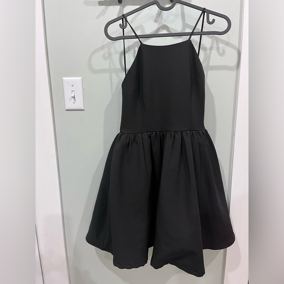 Lulus Little Black Dress Fit and flare S - Picture 1 of 4